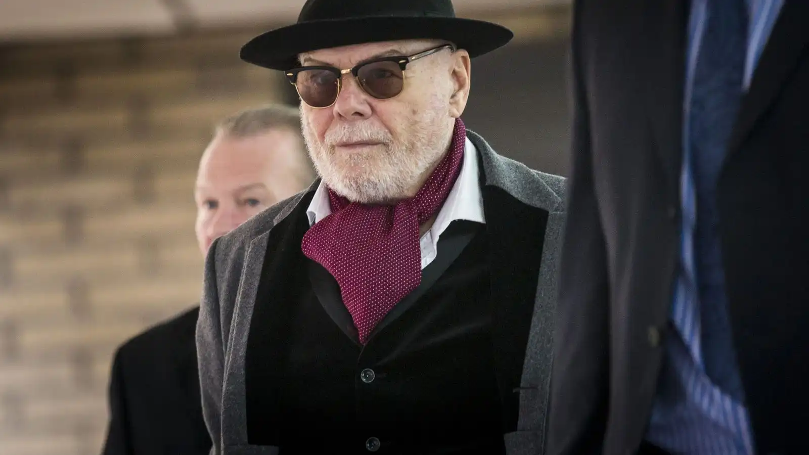 Gary Glitter á­kærður fyrir kyn­ferðis­brot eina ferðina enn - Vísir