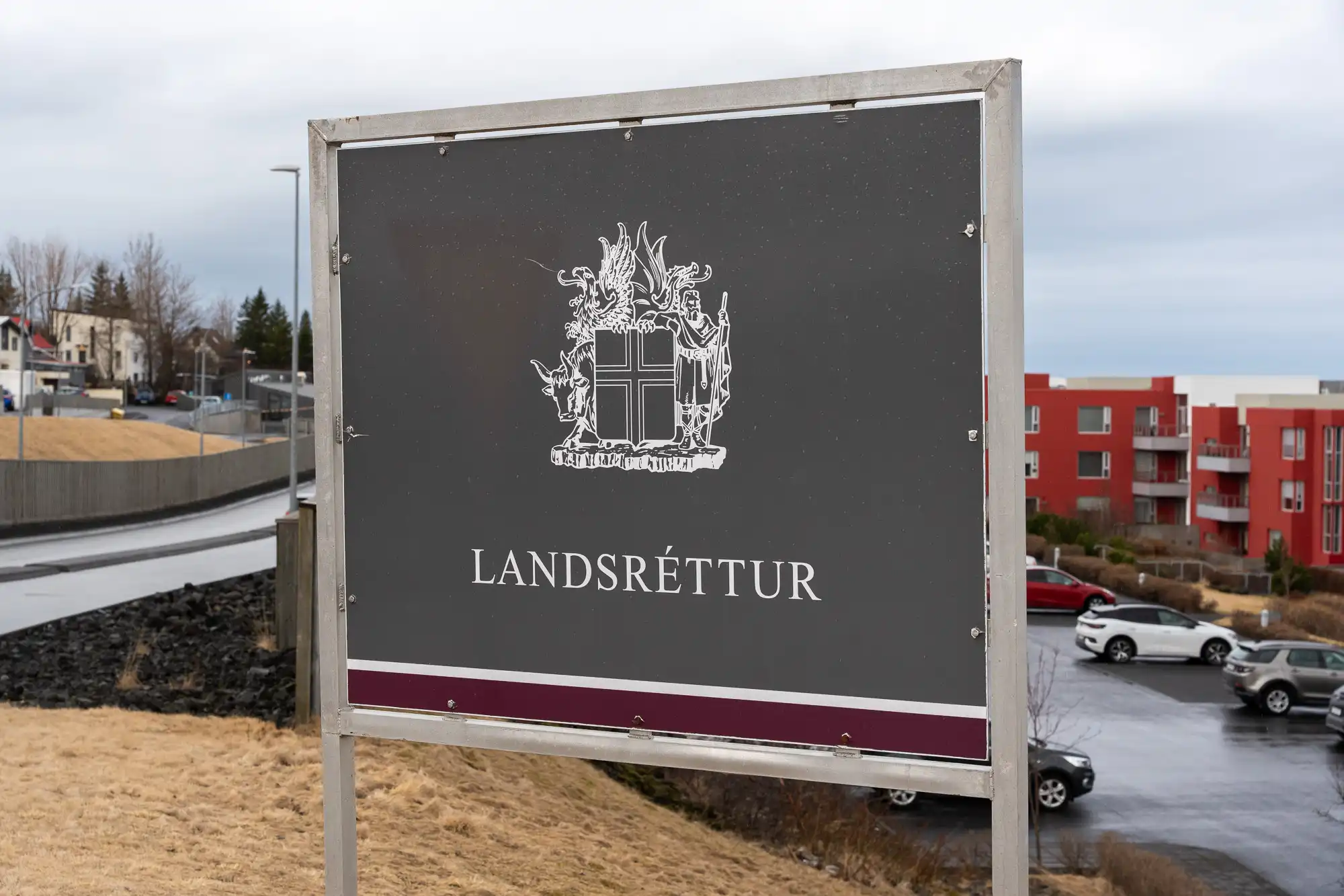 Gufunesmálið: Landsréttur sakfelldi konuna sem blekkti Hjörleif - DV