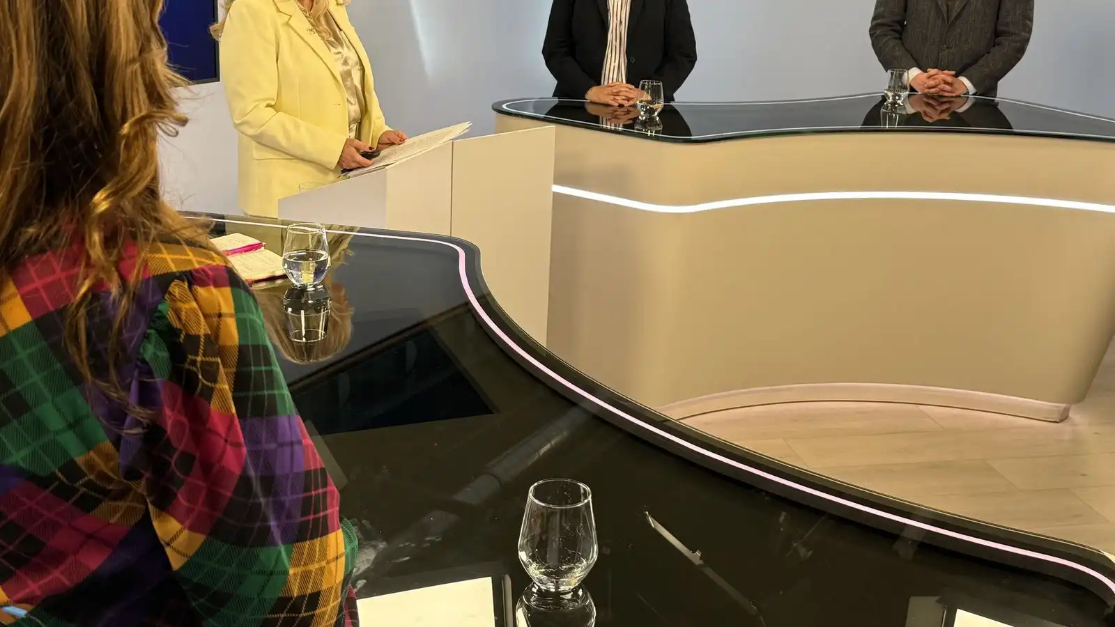 Hin hliðin ljúgi að lands­mönnum - Vísir