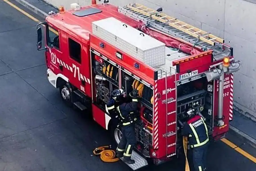 Holidaymakers evacuated after fire at Playa del Inglés hotel