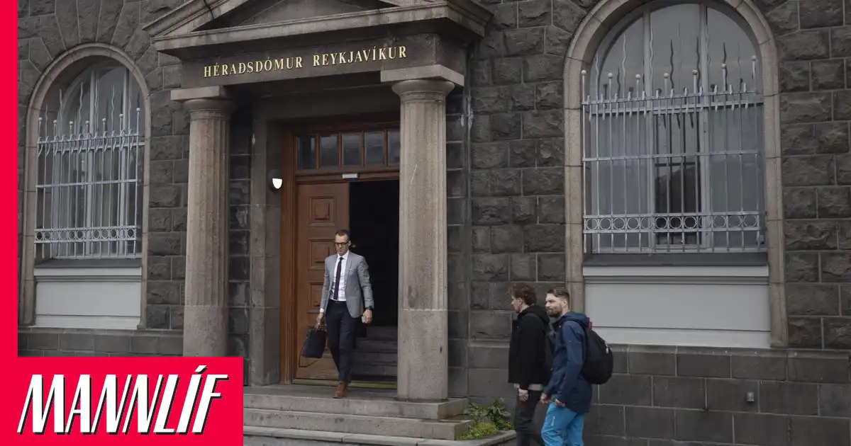 Jökull kom fyrir myndavélum og hlerunarbúnaði heima hjá fyrrum unnustu