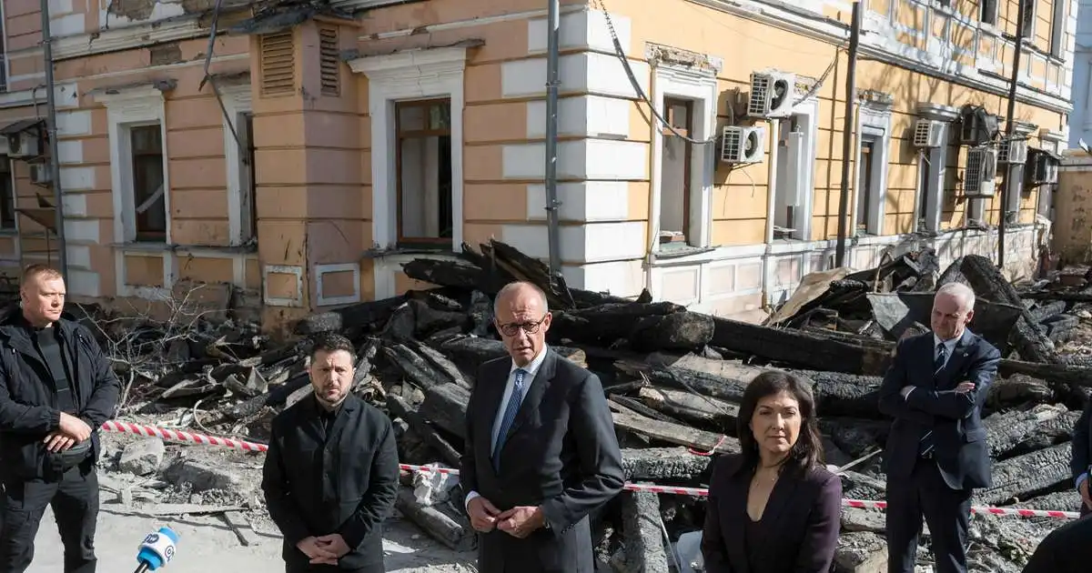 Loftvarnarflautur ómuðu í heimsókn Merz til Kyiv – Eykur fjárframlög til Úkraínu
